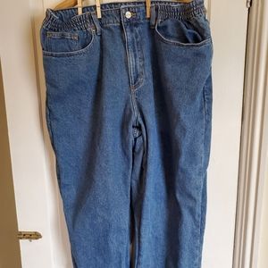 L.L.Bean Vintage Women's 18 Petite Original Fit/Relaxed Medium Wash Jeans